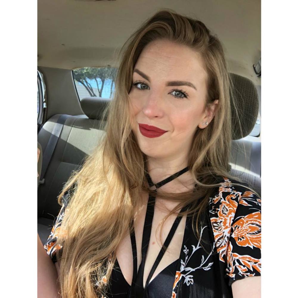 Meet your Posher, Ashley